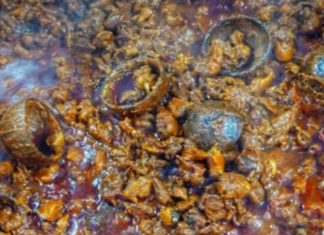 ഇറച്ചിക്കറിയിൽ ചിരട്ടയിട്ട് വേവിക്കുന്നത് കൊണ്ടുള്ള ഗുണങ്ങൾ ഇങ്ങനെ..!!